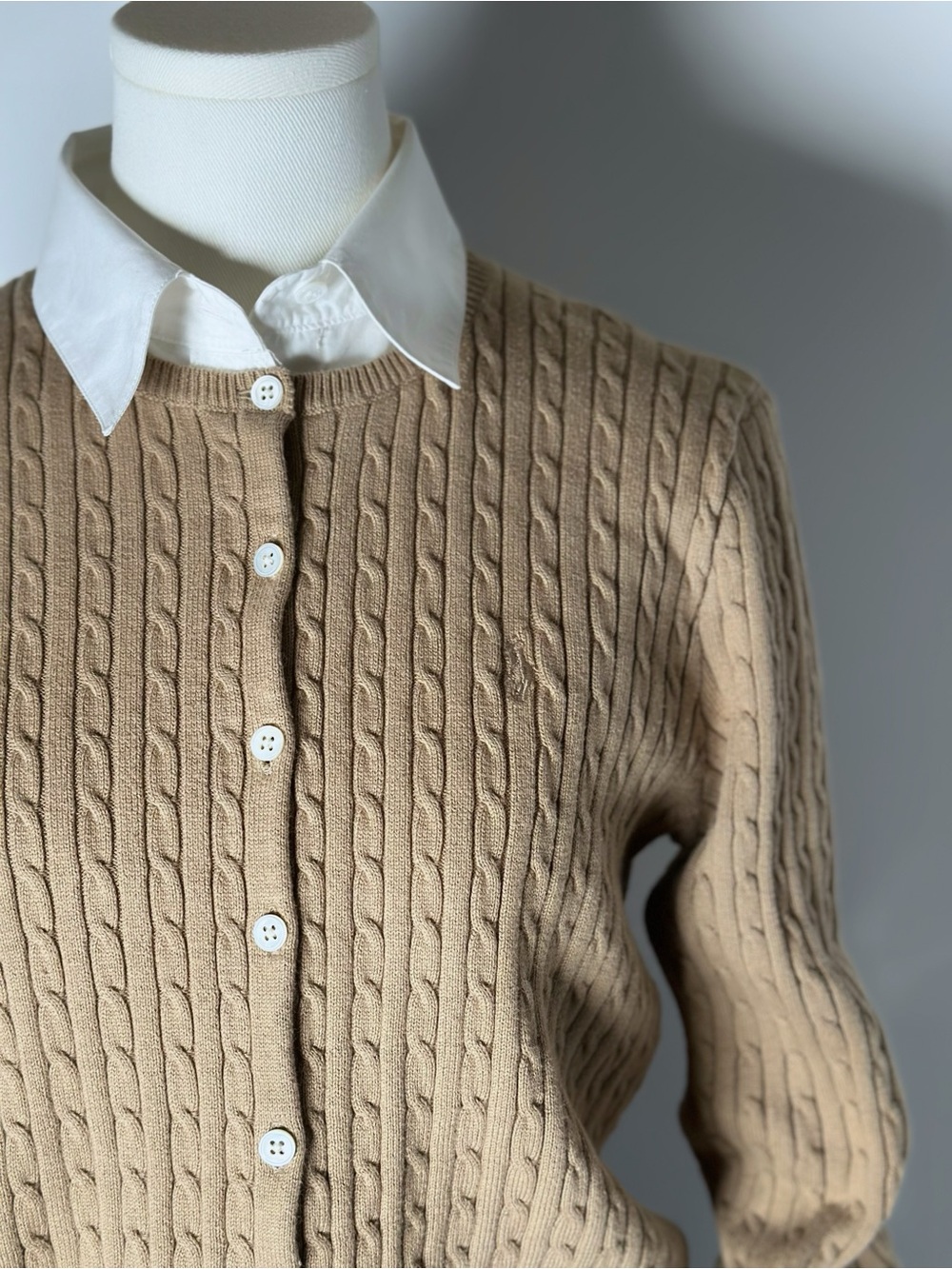 Ralph Lauren Excellent Condition Fine Cable-Knit Button Cardigan Woman’s M